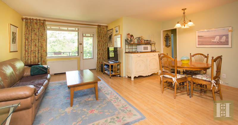 Photo 1 of 4901 Henry Hudson Parkway 6E, Riverdale, New York, $359,000, Web #: 12844281