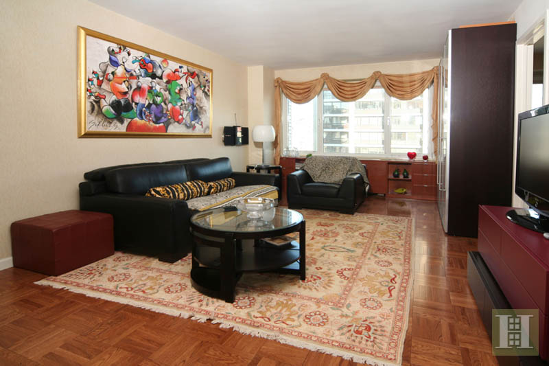 Photo 1 of 303 East 57th Street 15H, Midtown East, NYC, $510,000, Web #: 13664619