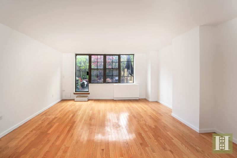 Photo 1 of 222 West 14th Street 2C, Chelsea, NYC, $3,750, Web #: 14691631