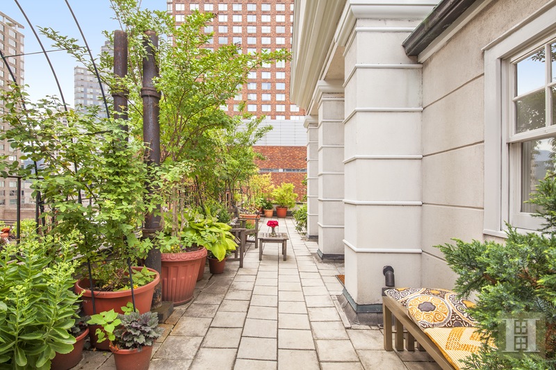 Photo 1 of 74 West 68th Street Pha, Upper West Side, NYC, $1,312,750, Web #: 15163105
