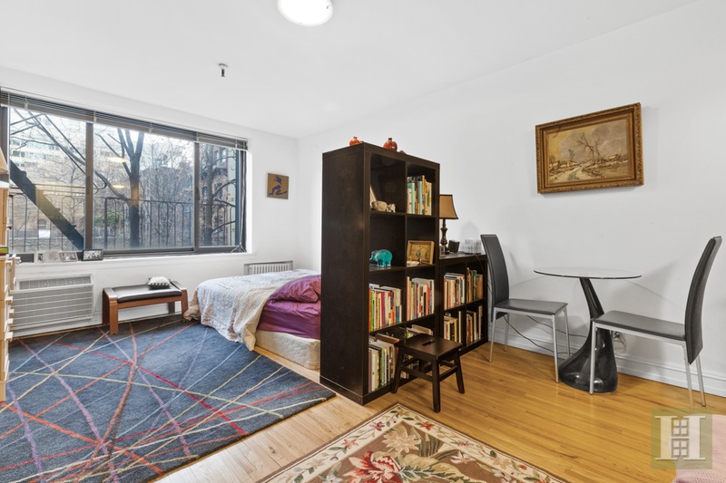 Photo 1 of 1570 First Avenue 3H, Upper East Side, NYC, $2,110, Web #: 15920647