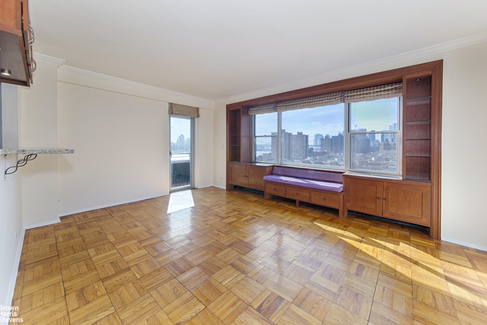 453 FDR DRIVE