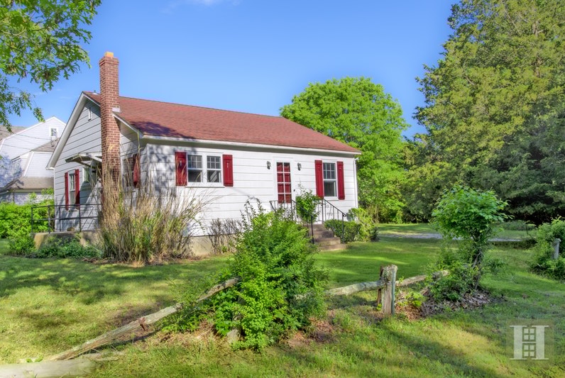 SAG HARBOR VILLAGE HOUSE