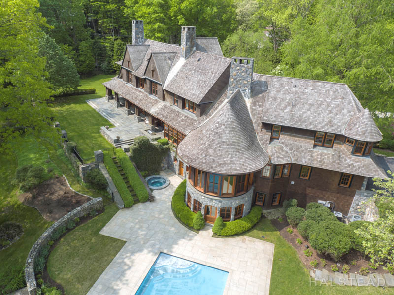 909 WEST ROAD