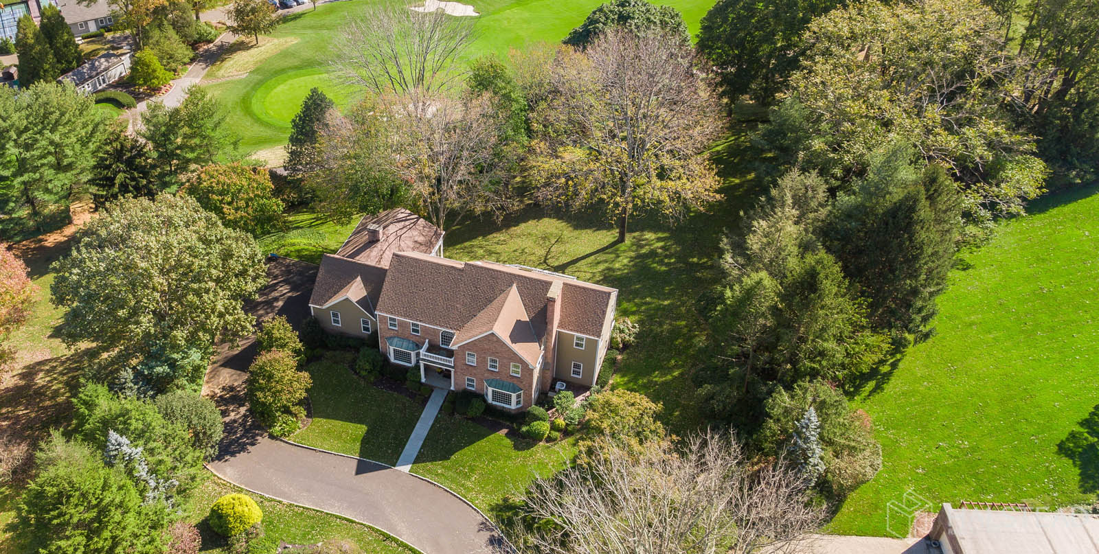 364 MANSFIELD AVENUE