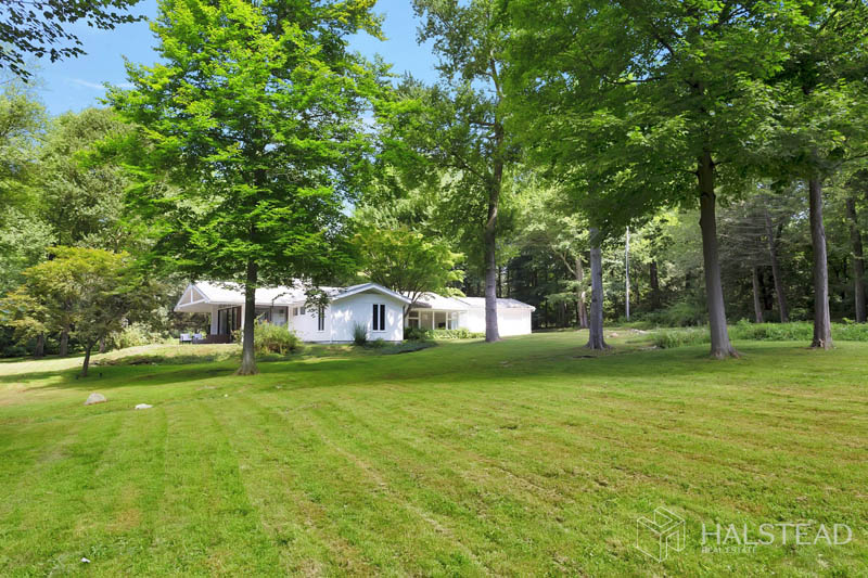 69 WINDROW LANE