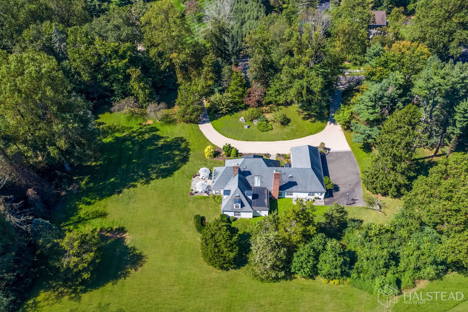 860 HOLLOW TREE RIDGE ROAD