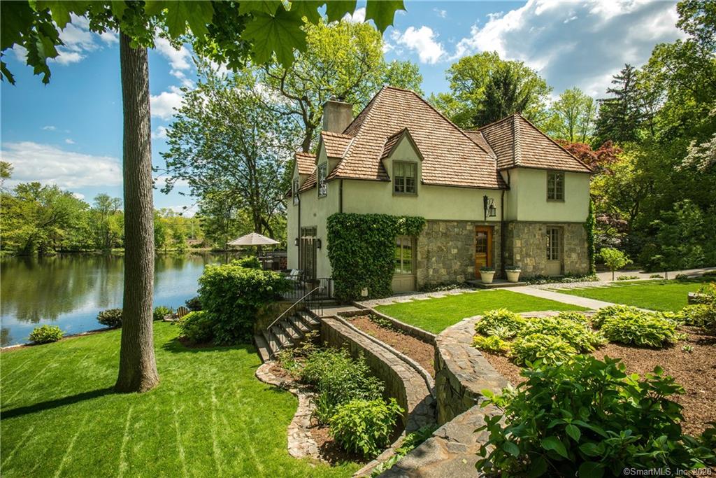 113 ORCHARD DRIVE