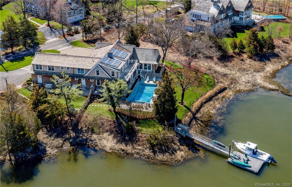6 CONTENTMENT ISLAND ROAD