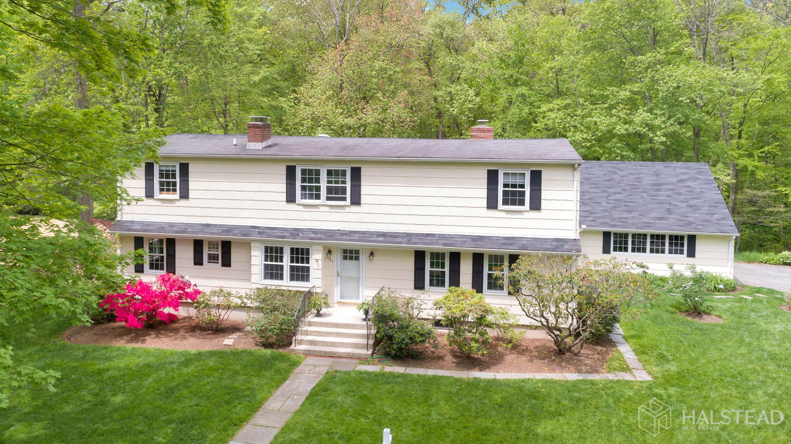 21 OAK PARK AVENUE