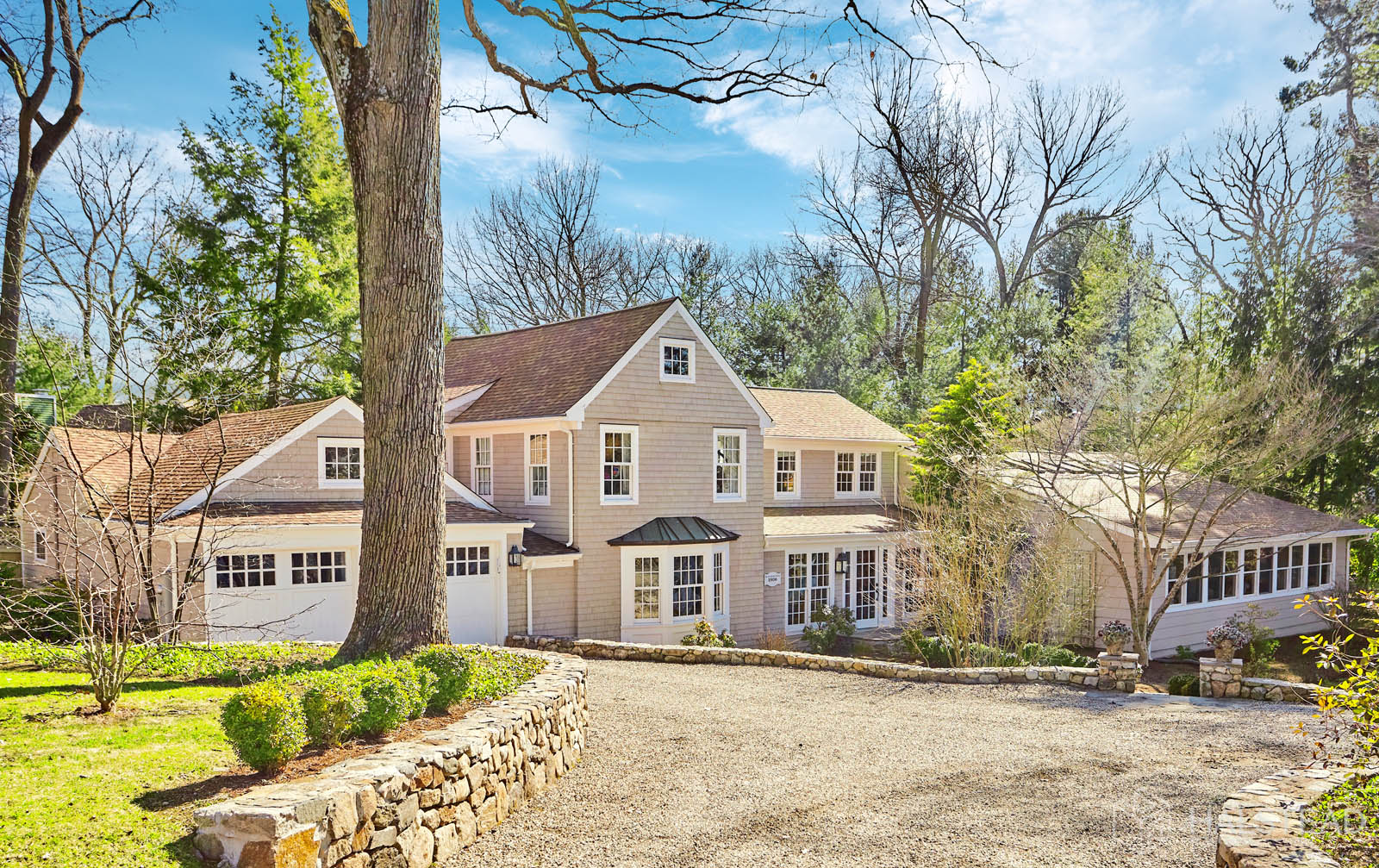17 WAKEMAN PLACE