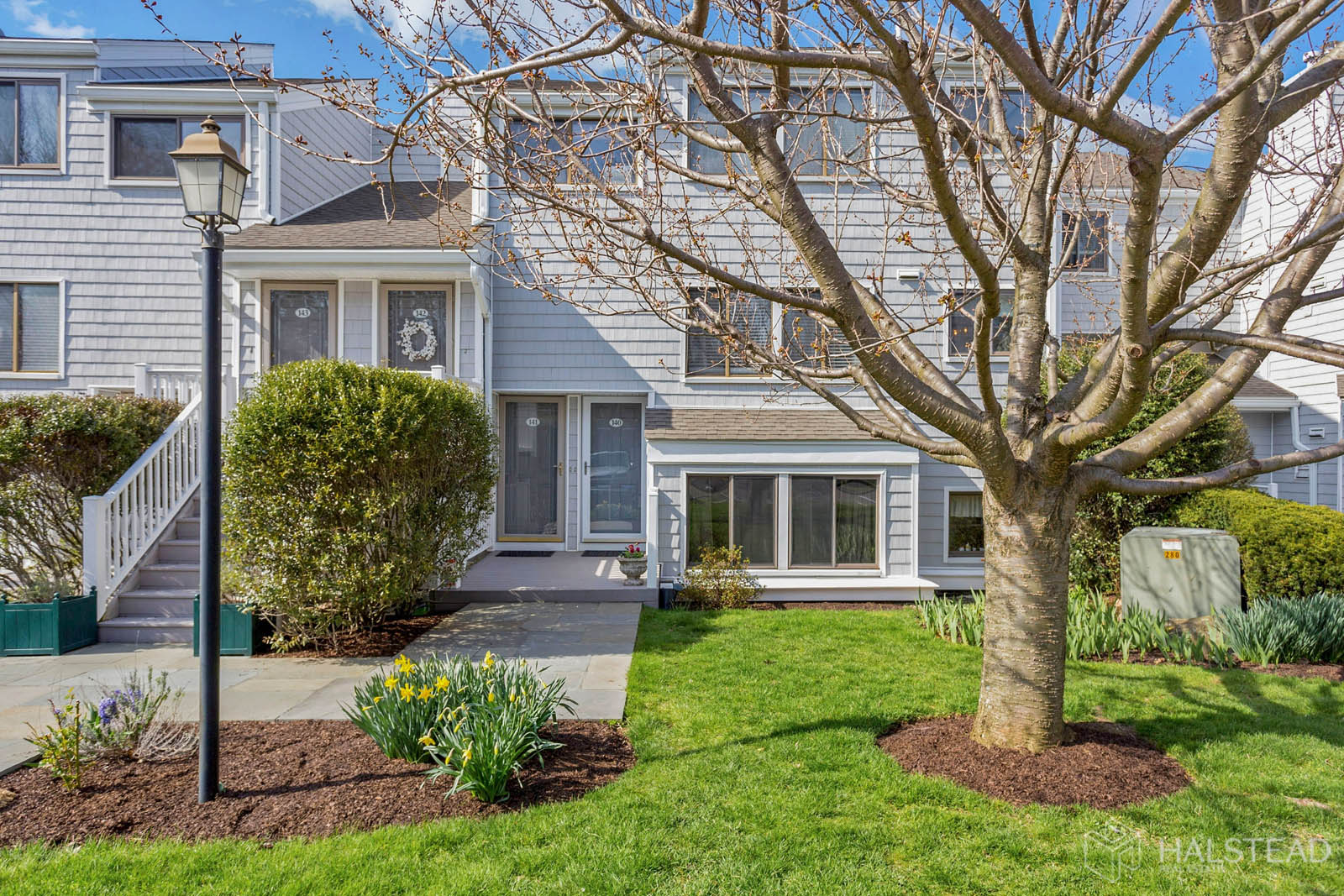 140 ROWAYTON WOODS DRIVE