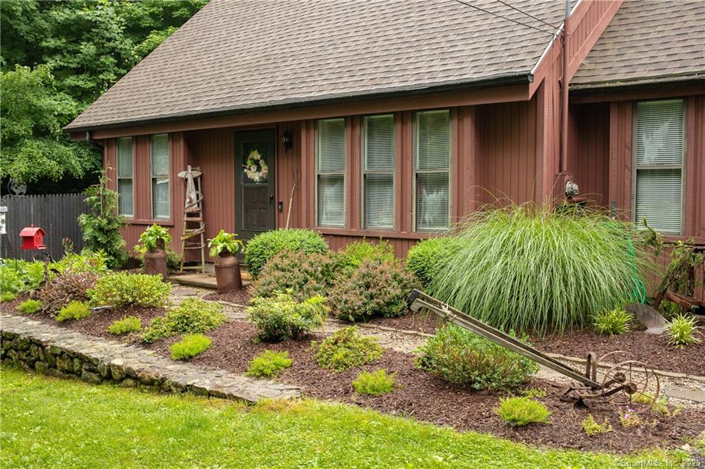 154 EAST WATERBURY ROAD