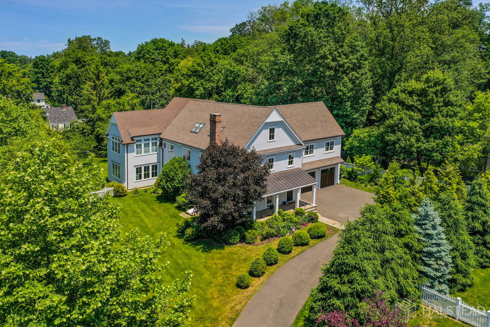 2271 BOSTON POST ROAD