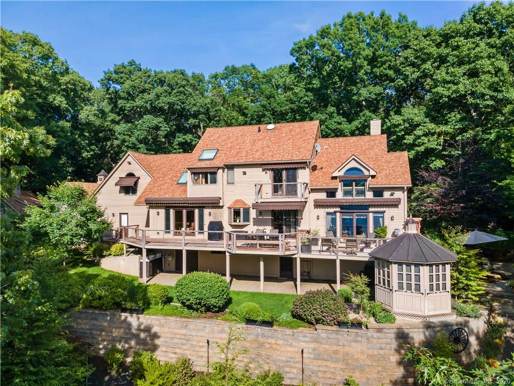 92 LAKEVIEW DRIVE