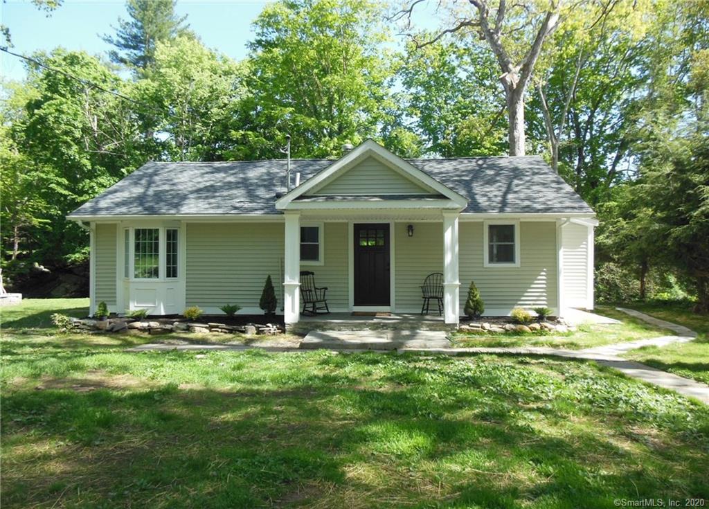 147 LAKESIDE DRIVE
