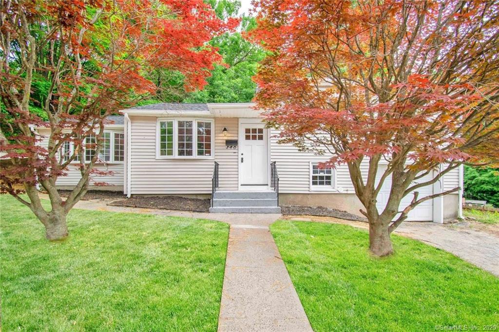 140 DEVONWOOD DRIVE