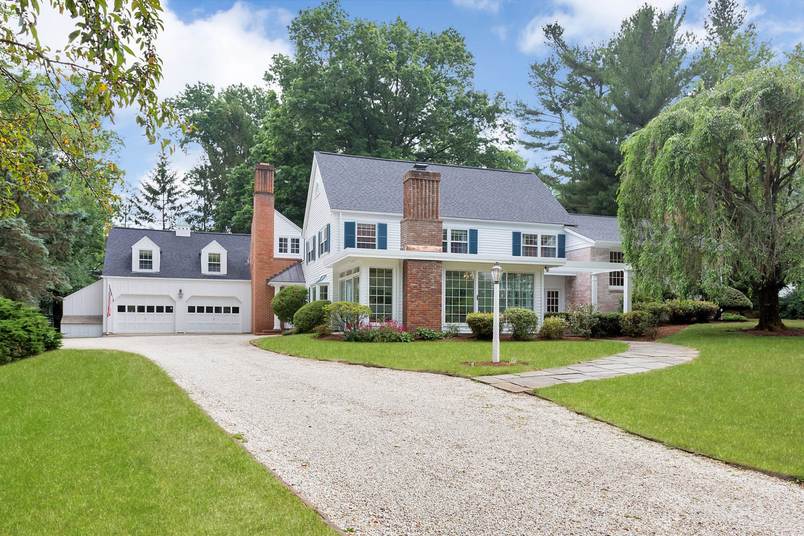 22 SADDLE RIDGE ROAD
