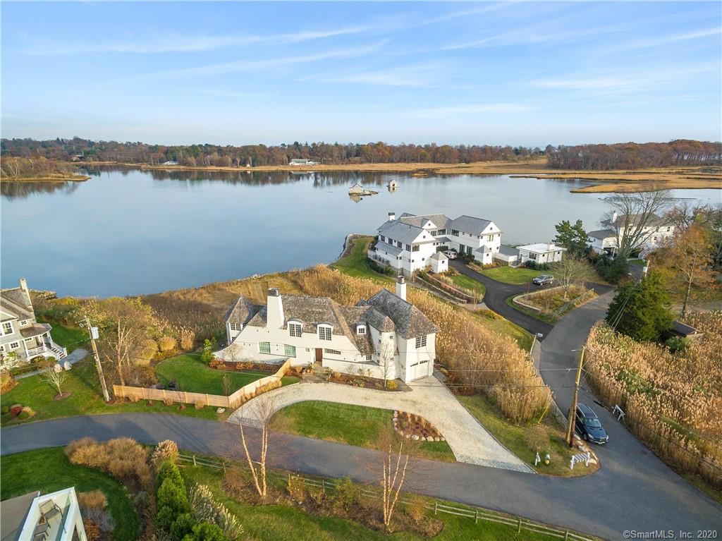 32 EDGEWATER HILLSIDE
