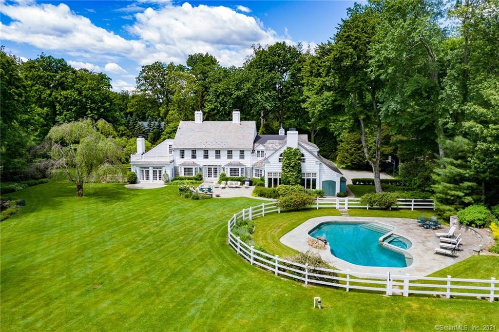 500 HOLLOW TREE RIDGE ROAD