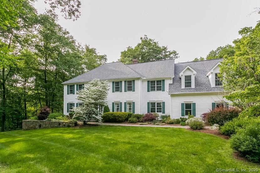 104 SPECTACLE LANE