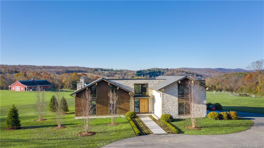 1 GLEN BROOK FARM ROAD