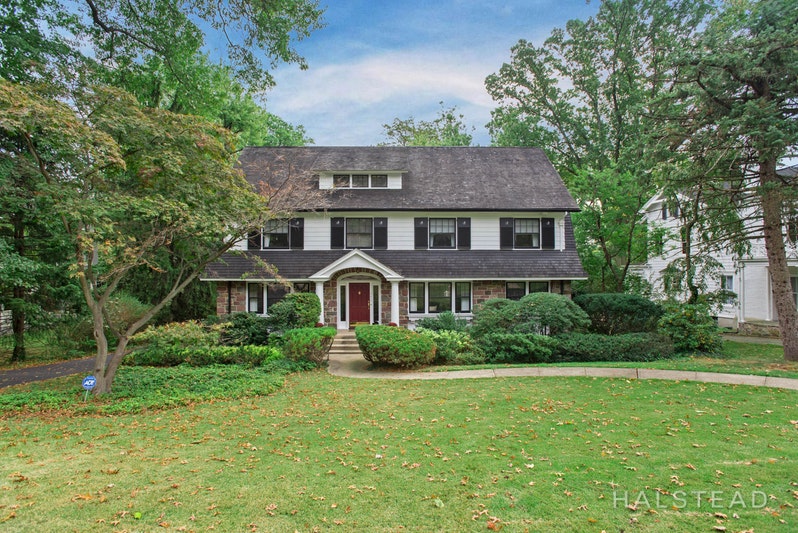Photo 1 of 347 Upper Avenue Mountain, Montclair, New Jersey, $996,000, Web #: 17654796