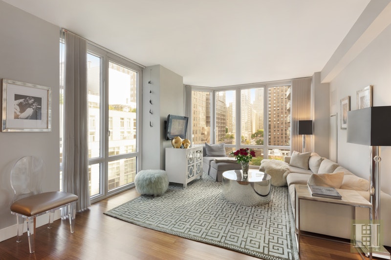 Photo 1 of 10 West End Avenue, Upper West Side, NYC, $1,950,000, Web #: 17661541