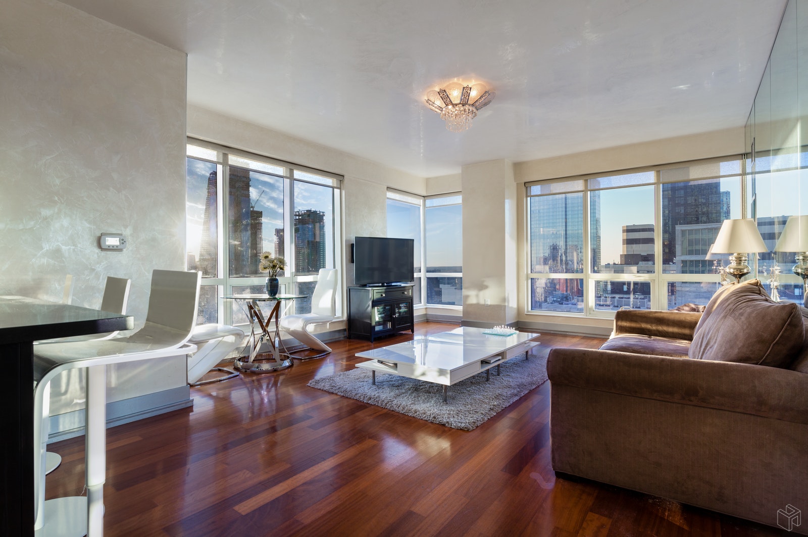 Photo 1 of 350 West 42nd Street, Midtown West, NYC, $1,325,000, Web #: 17858196