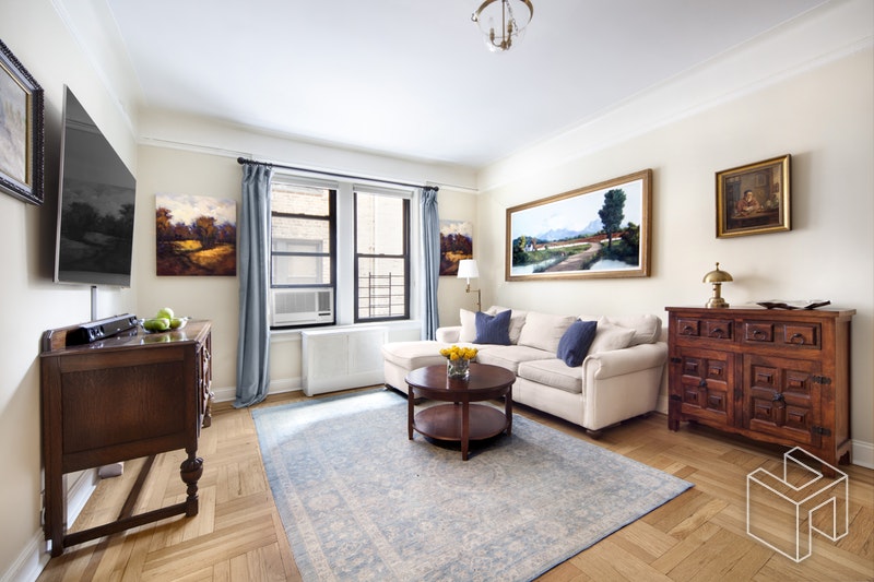 Photo 1 of 325 East 80th Street 4A, Upper East Side, NYC, $877,500, Web #: 18269655