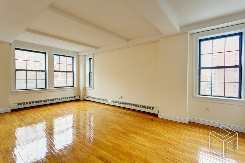 Photo 1 of 17 Park Avenue 1401, Midtown East, NYC, $6,495, Web #: 18403675