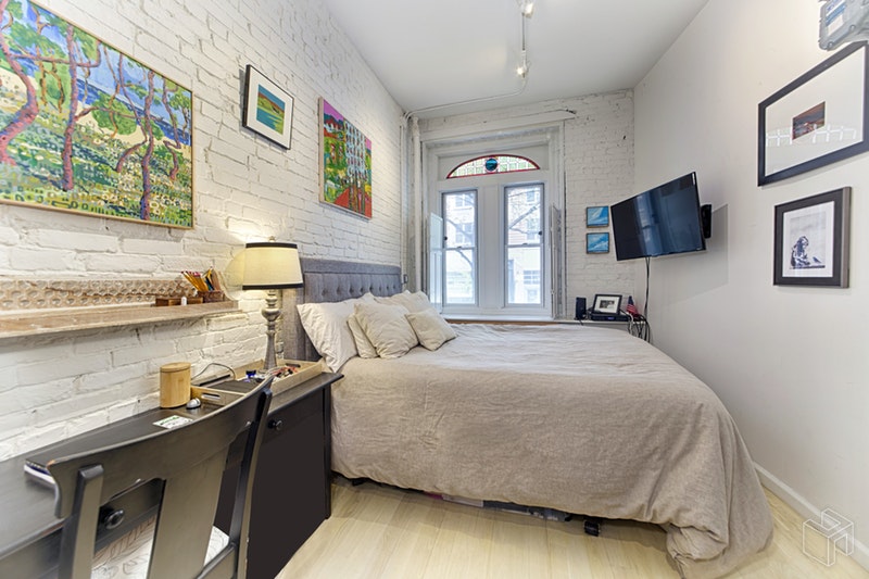 Photo 1 of 224 East 7th Street, East Village, NYC, $409,000, Web #: 18447474
