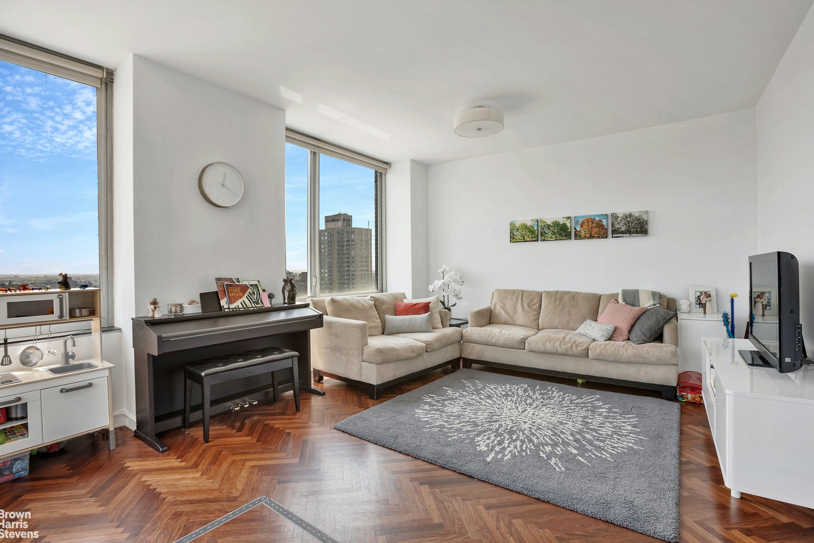 Photo 1 of 360 East 88th Street 26C, Upper East Side, NYC, $6,500, Web #: 18478185