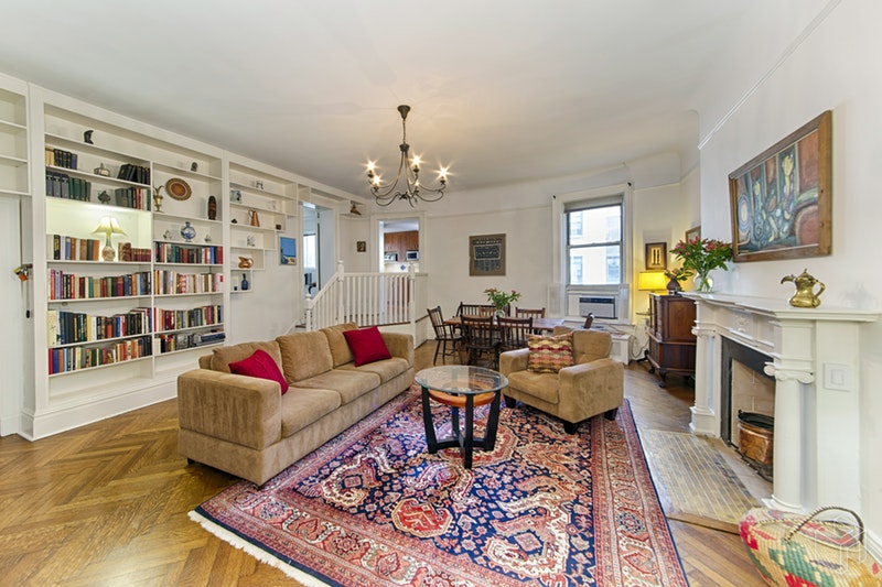 Photo 1 of 329 West 108th Street 3D, Upper West Side, NYC, $895,000, Web #: 18823863