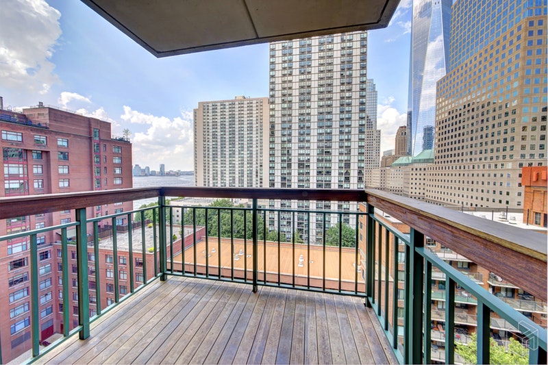 Photo 1 of 333 Rector Place 1411, Battery Park City, NYC, $3,850, Web #: 18874251