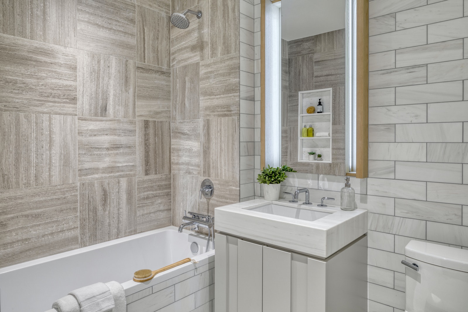 2218 JACKSON AVENUE 806, Long Island City, $950,000, Web #: 19068038