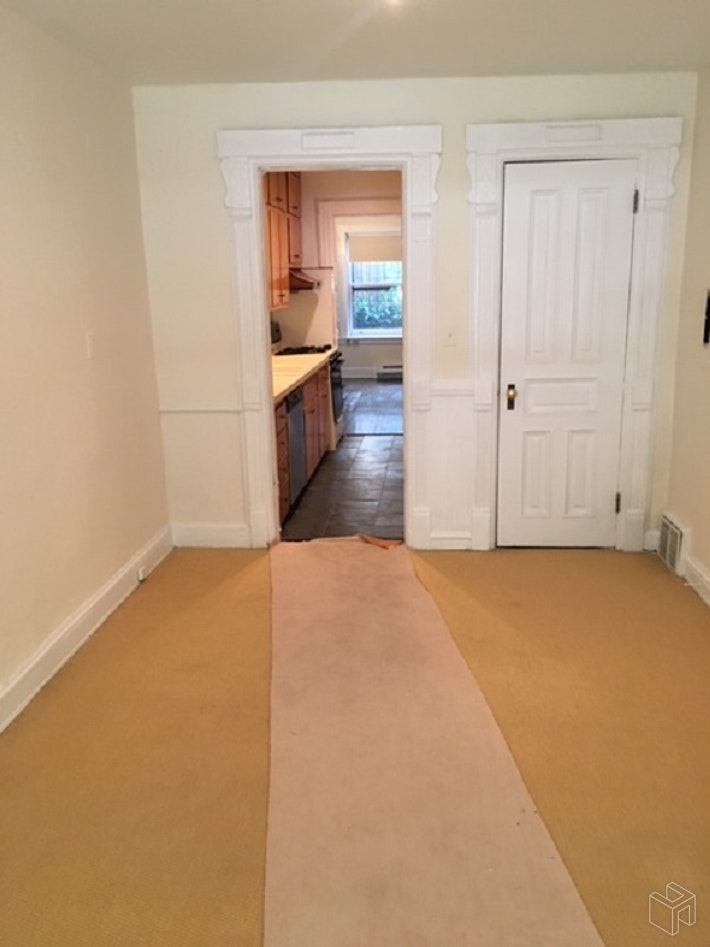 25 EAST 93RD STREET GARDEN, Upper East Side, $3,000, Web #: 19194950