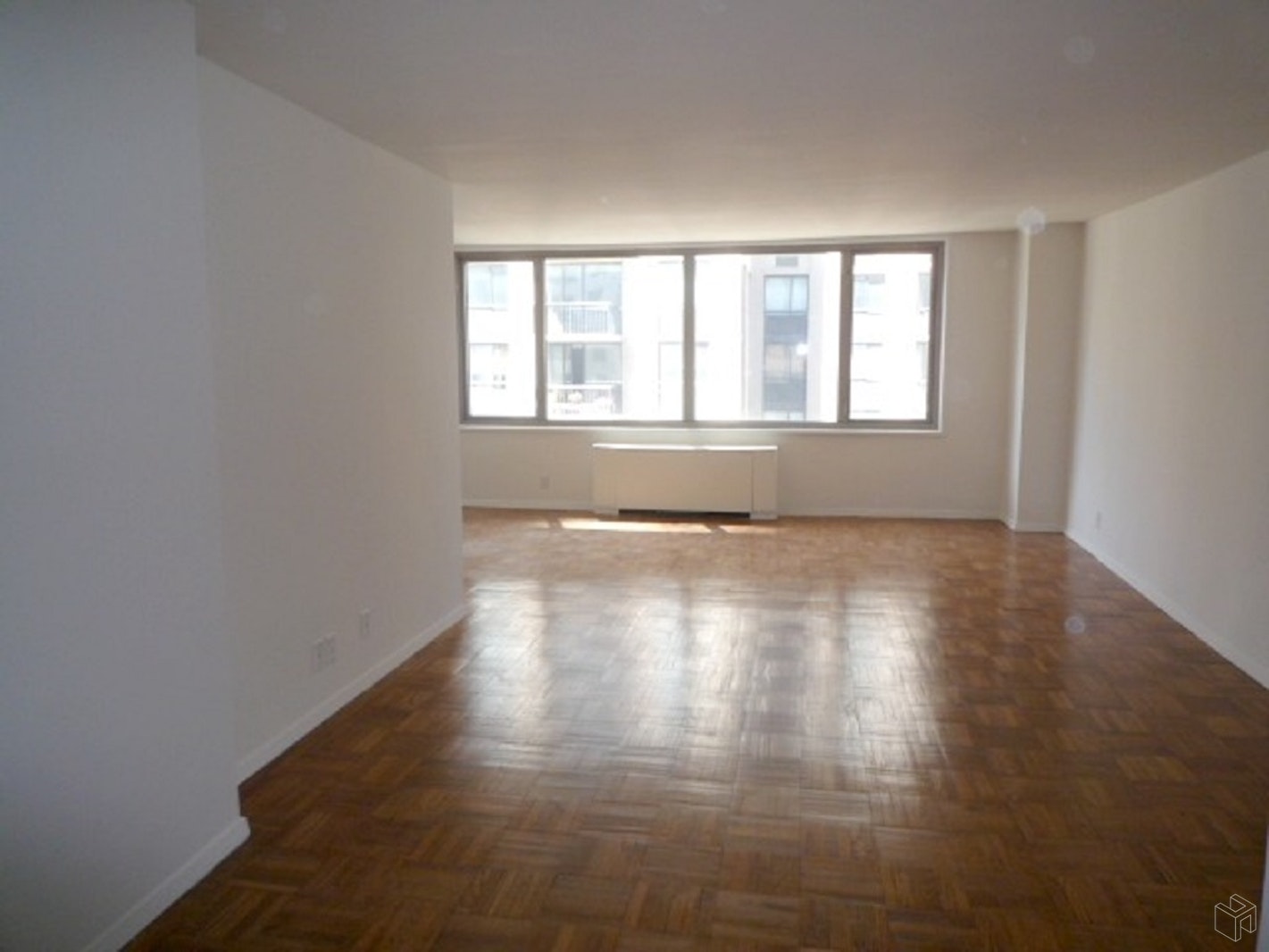 Photo 1 of 160 East 84th Street, Upper East Side, NYC, $6,900, Web #: 19257684