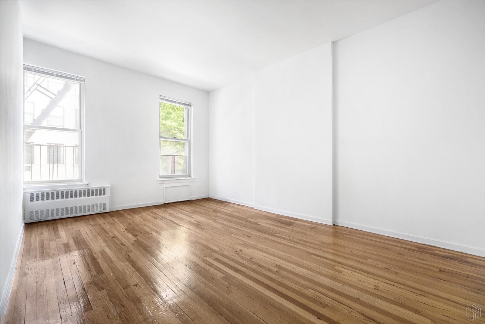 Photo 1 of 404 West 51st Street 4A, Midtown West, NYC, $2,750, Web #: 19420407