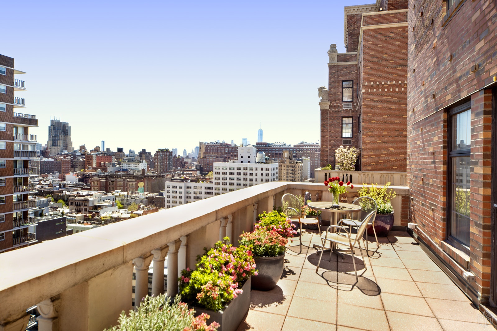 410 WEST 24TH STREET 17A, Chelsea, $2,950,000, Web #: 19497958