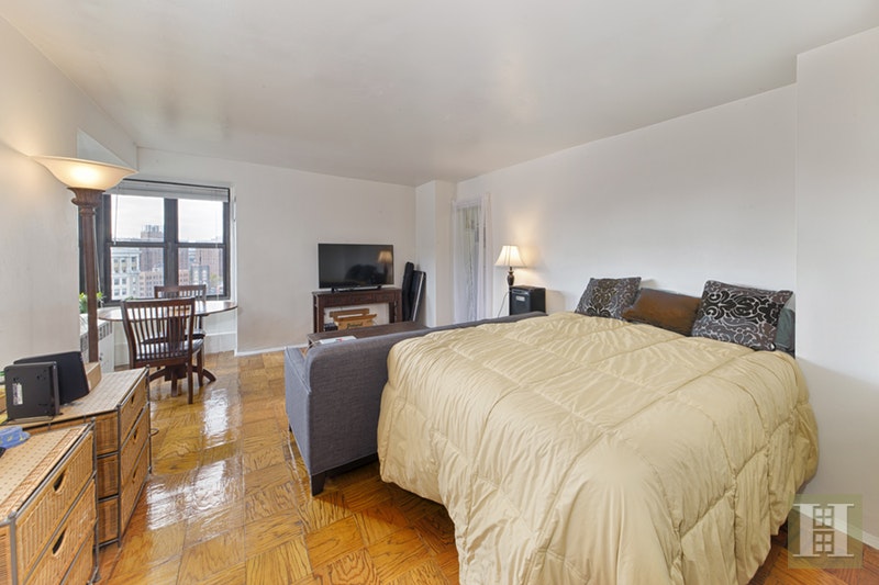 Photo 1 of 383 Grand Street, Lower East Side, NYC, $2,400, Web #: 1958215