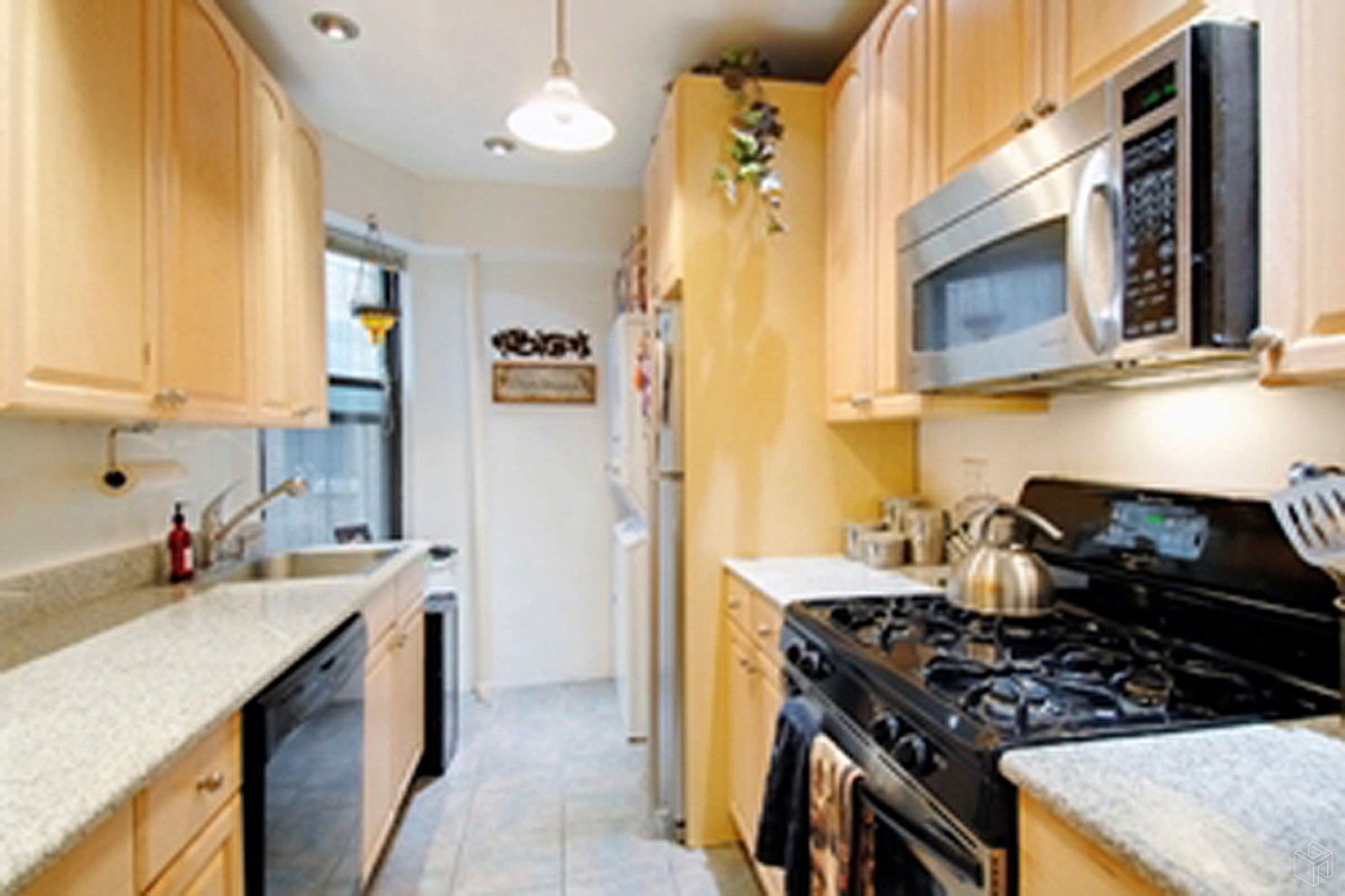 55 WEST 95TH STREET 3, Upper West Side, $1,450,000, Web #: 19596055