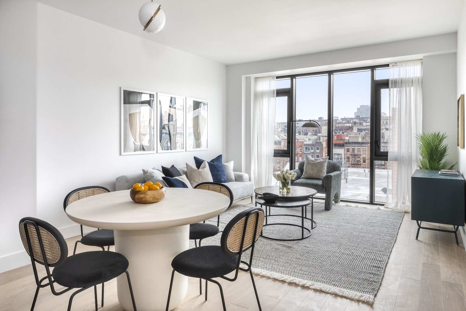 11 HANCOCK PLACE 401
