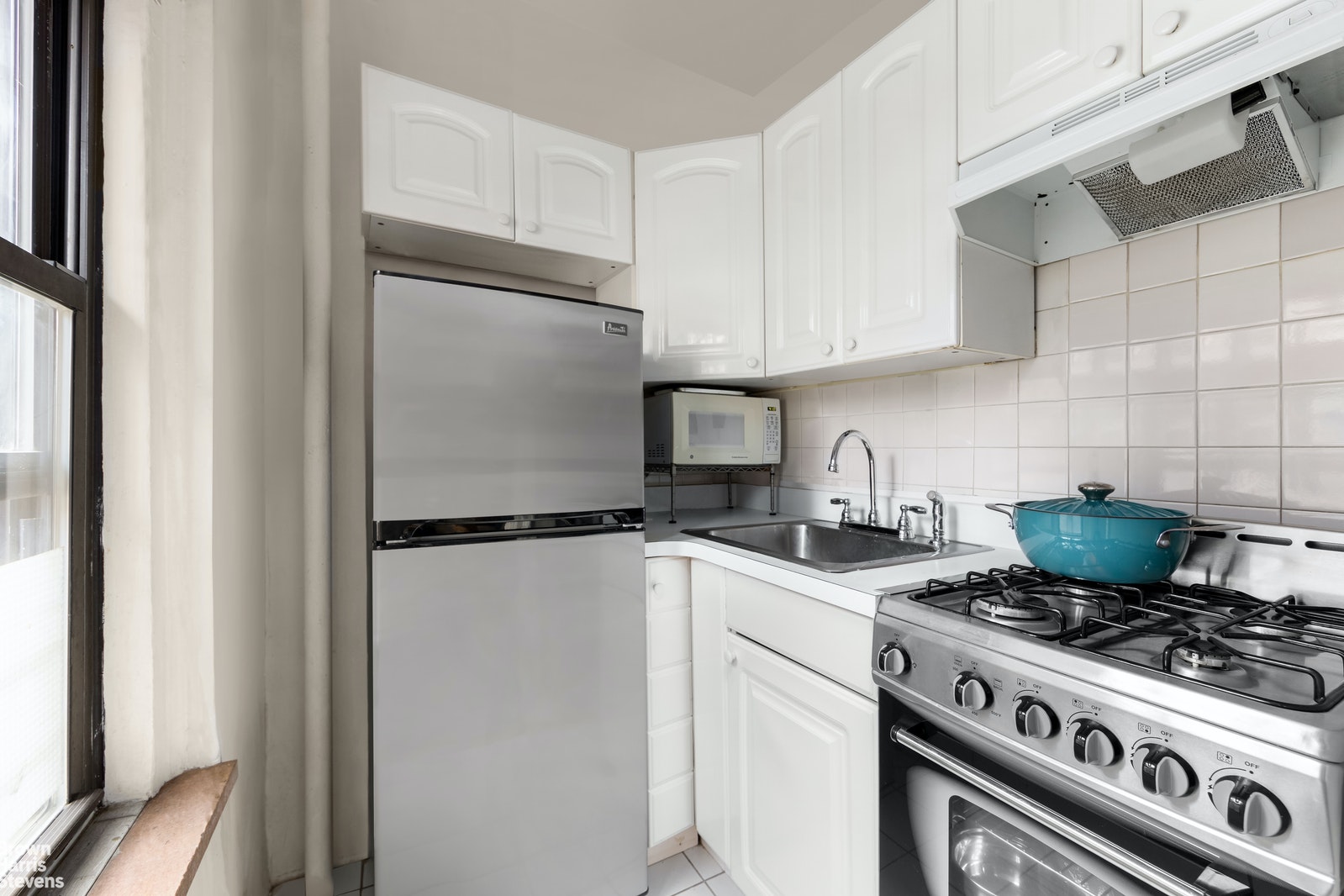 319 EAST 50TH STREET 10C, Midtown East, $410,000, Web #: 19795205