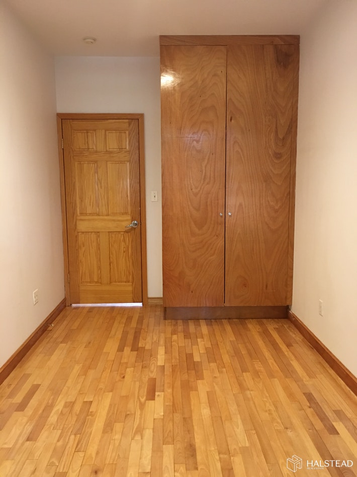 295 21ST STREET 1, Greenwood, $2,450, Web #: 19870422