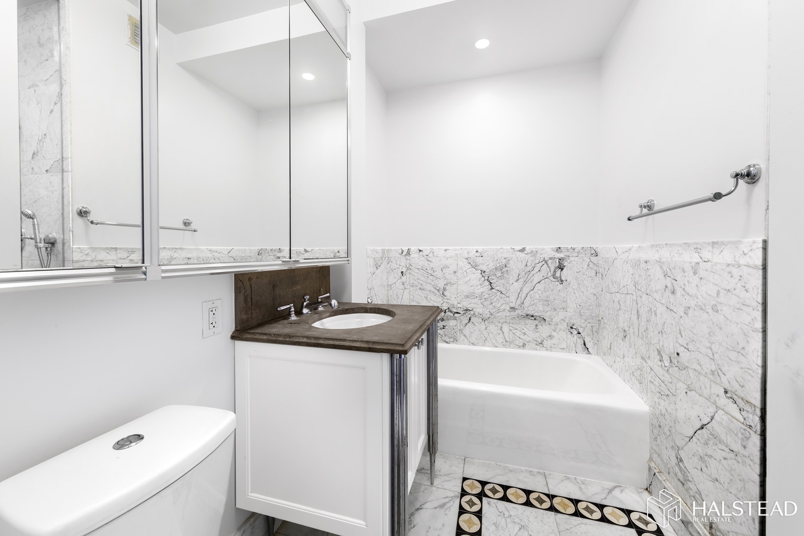 205 WEST 76TH STREET 5L, Upper West Side, $1,975,000, Web #: 19874281