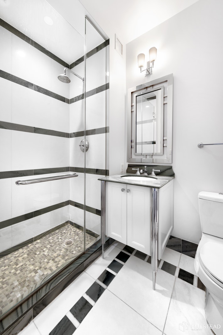 205 WEST 76TH STREET 5L, Upper West Side, $1,975,000, Web #: 19874281