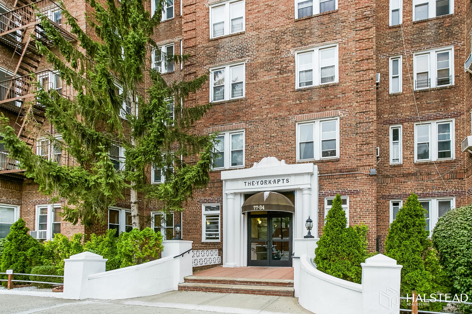 Photo 1 of 77 -34 Austin Street 4M, Forest Hills, Queens, NY, $1,948, Web #: 19879822