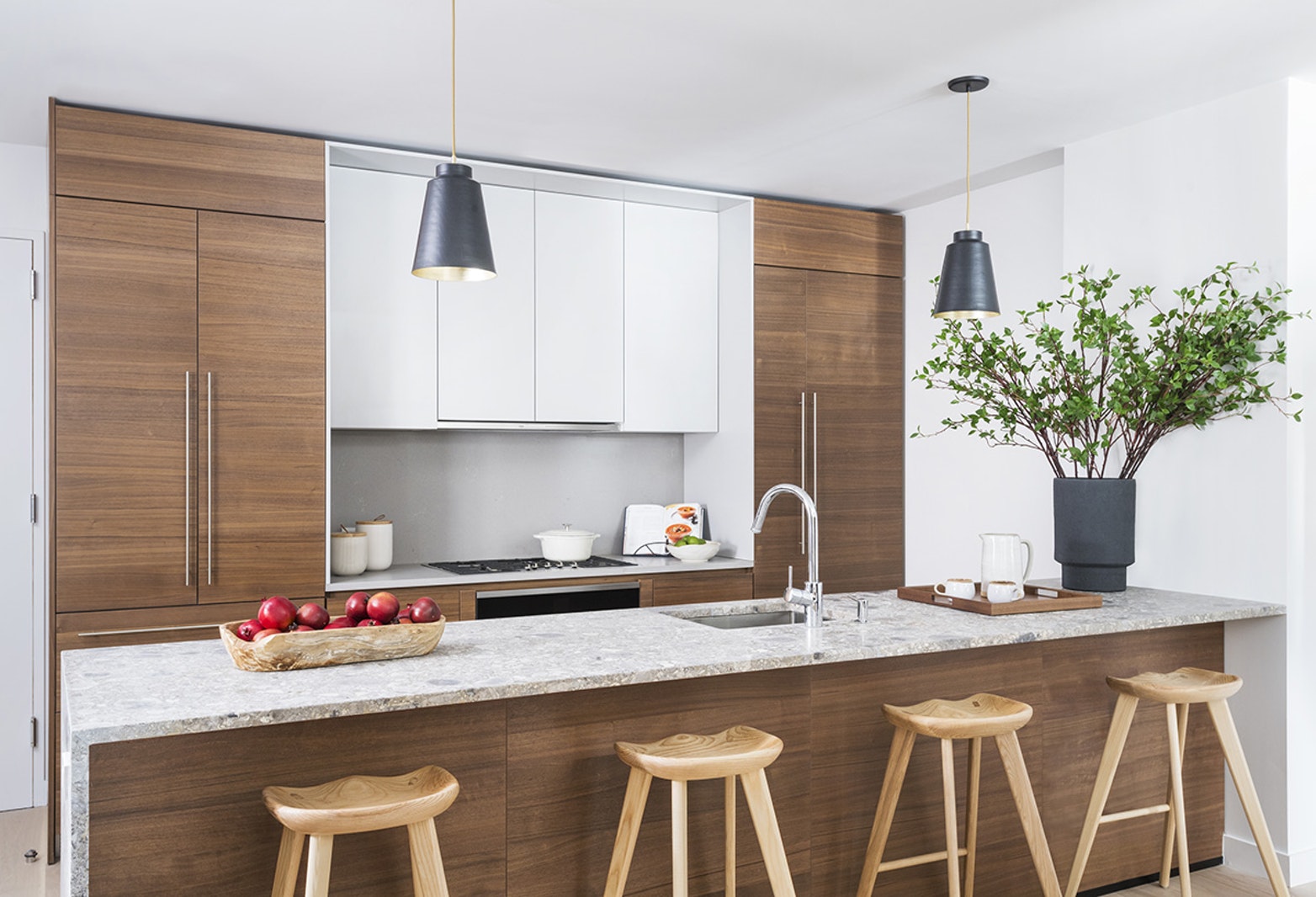 21 -21 31ST STREET 2E