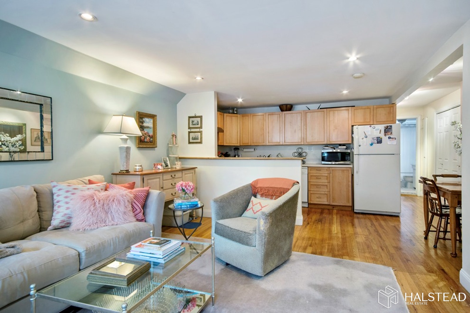 1BR W PRIVATE GARDEN CLOSE TO EVERYTHING
